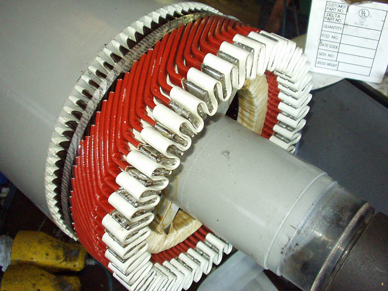 <i class='flaticon-turbine'></i><h4>Rotore a barre Kw 725 V 500</h4>