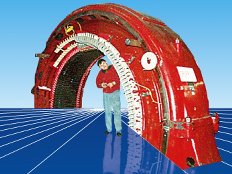 <i class='flaticon-turbine'></i><h4>Generatore idrico</h4>