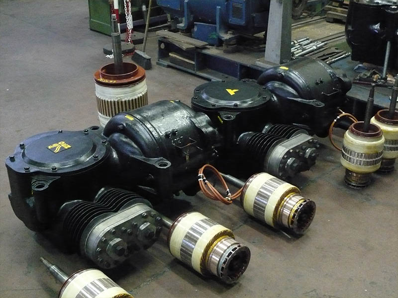 <i class='flaticon-turbine'></i><h4>Motocompressori Tranviari e Metropolitani</h4>