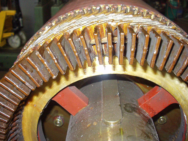 <i class='flaticon-turbine'></i><h4>Rotore a barre CA Kw 800</h4>